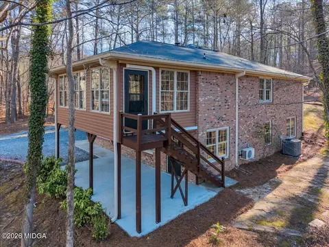 Exterior - 204 Creekside Dr, Gray, GA 31032 photo 13 of 16