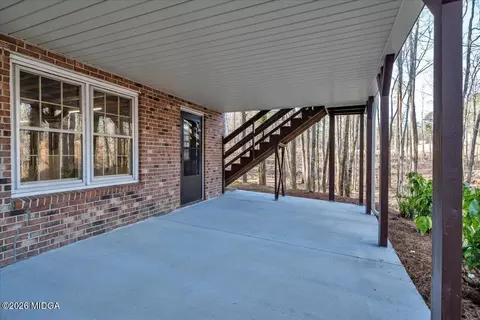 Exterior - 204 Creekside Dr, Gray, GA 31032 photo 8 of 16