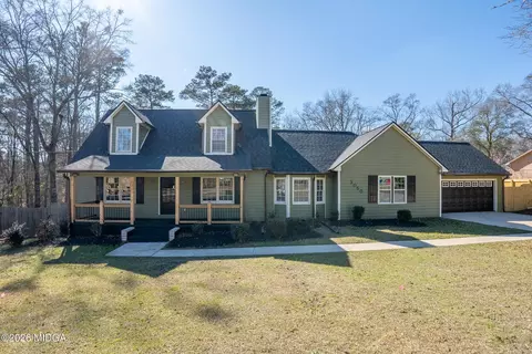 3050 Willowstone Dr, Lizella, GA 31052