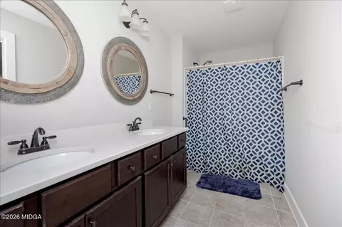 Bath - 309 High Falls Rd, Jackson, GA 30233 photo 1 of 2