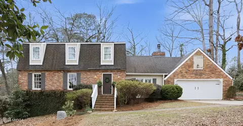 5252 Brandywine Dr, Macon, GA 31210