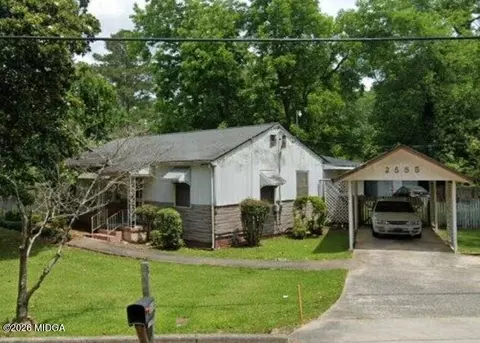 2885 Virginia Dr, Macon, GA 31206