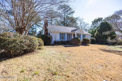 5133 Oaktree Dr, Macon, GA 31210