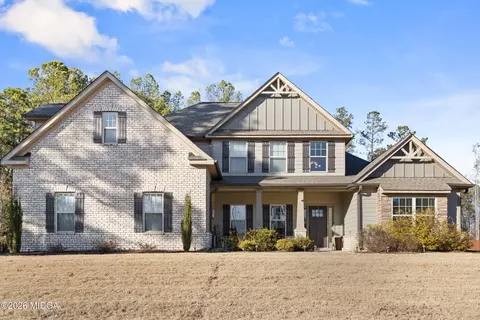 170 Homestead Cir, Forsyth, GA 31029