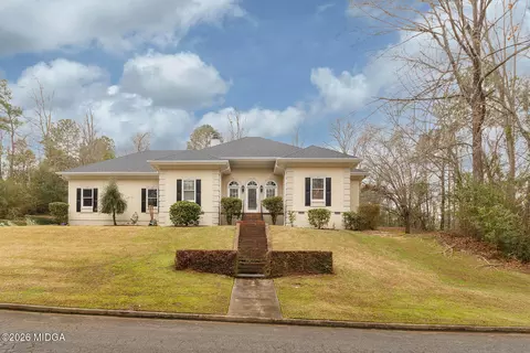 623 Walton Way, Macon, GA 31204