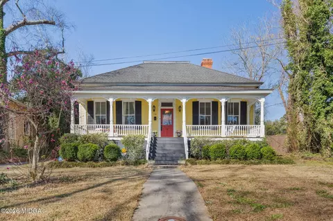 218 Rogers Ave, Macon, GA 31204