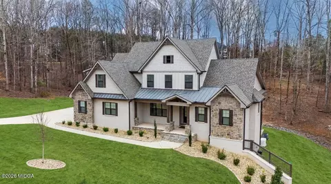 105 Fox Ct, Forsyth, GA 31029