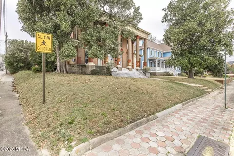 904 Orange Ter, Macon, GA 31201
