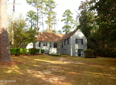 862 Parkview Dr, Macon, GA 31211