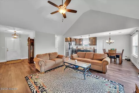 Entry Way - 128 Gage Dr, Perry, GA 31069 photo 2 of 2
