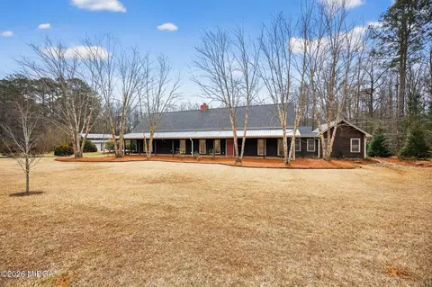 151 Country Creek Rd, Macon, GA 31220