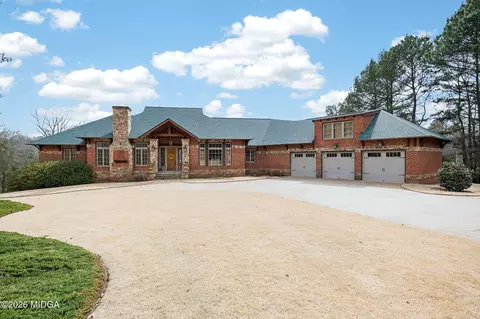 101 River Shoals Cir, Forsyth, GA 31029