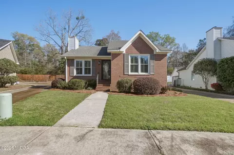 108 Manor Ter, Macon, GA 31210