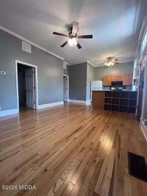 Living - 965 New St, Macon, GA 31201 photo 1 of 2
