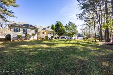 Exterior - 546 Aarons Cir, Gray, GA 31032 photo 8 of 13