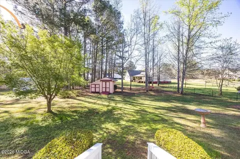 Exterior - 546 Aarons Cir, Gray, GA 31032 photo 5 of 13
