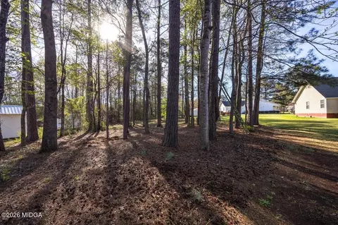 Exterior - 546 Aarons Cir, Gray, GA 31032 photo 10 of 13