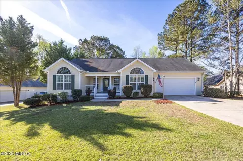 546 Aarons Cir, Gray, GA 31032