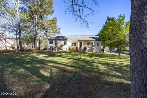 Exterior - 546 Aarons Cir, Gray, GA 31032 photo 7 of 13