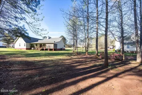 Exterior - 546 Aarons Cir, Gray, GA 31032 photo 9 of 13