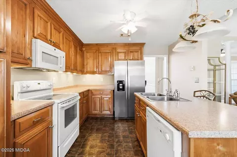Kitchen - 546 Aarons Cir, Gray, GA 31032 photo 1 of 3