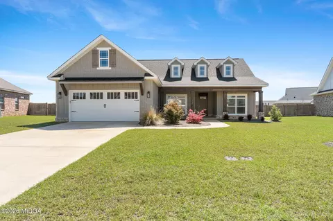 106 Rolling Meadow Way, Kathleen, GA 31047