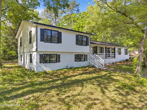 3098 Clairmont Ave, Macon, GA 31204