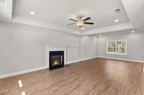 Living - 220 Welsh Trl, Macon, GA 31216 photo 3 of 4