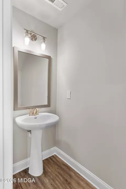 Bath - 220 Welsh Trl, Macon, GA 31216 photo 6 of 6