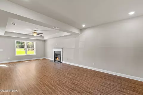 Living - 220 Welsh Trl, Macon, GA 31216 photo 2 of 4