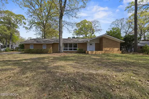 124 Carterwoods Dr, Warner Robins, GA 31088