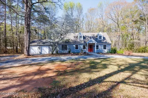 120 Loraine Forest Dr, Macon, GA 31210
