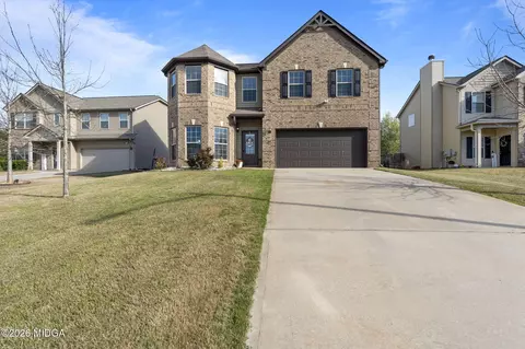 184 Amelia Dr #162, Byron, GA 31008