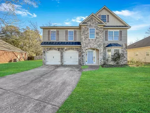 209 Mcewen Ct, Perry, GA 31069