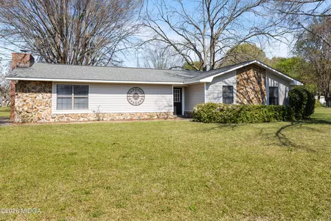 7020 Barcelona Blvd, Macon, GA 31216