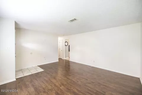 Living - 112 Prairie Blvd, Centerville, GA 31028 photo 2 of 5