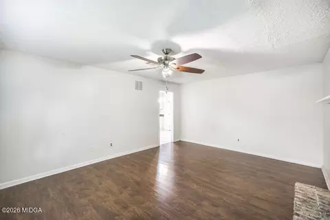Living - 112 Prairie Blvd, Centerville, GA 31028 photo 5 of 5