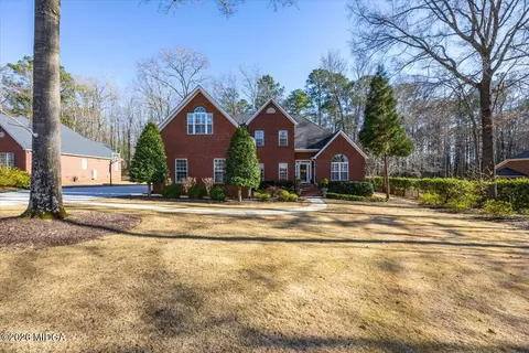 242 Pebblebrook Ln, Macon, GA 31220
