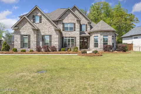 303 Pine Trace Ln, Kathleen, GA 31047