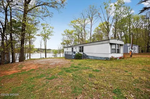 110 Daylight Dr E, Eatonton, GA 31024