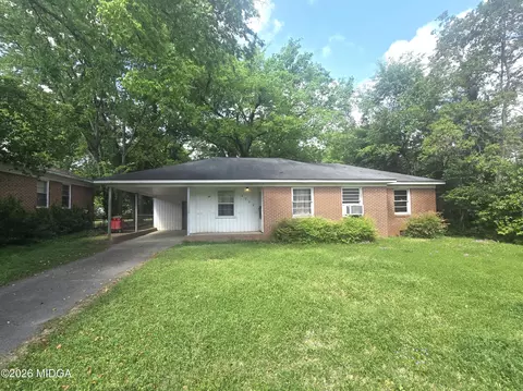 4055 Emory Dr, Macon, GA 31206
