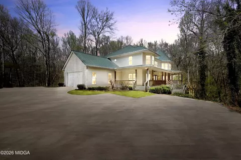 404 Blue Store Rd, Forsyth, GA 31029