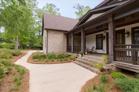 Exterior - 1031 Cherokee Rd, Perry, GA 31069 photo 7 of 28