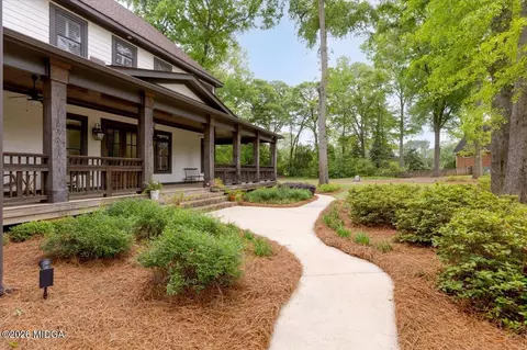Exterior - 1031 Cherokee Rd, Perry, GA 31069 photo 5 of 28