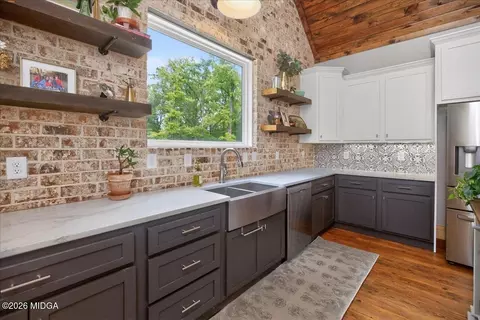 Kitchen - 1031 Cherokee Rd, Perry, GA 31069 photo 22 of 29