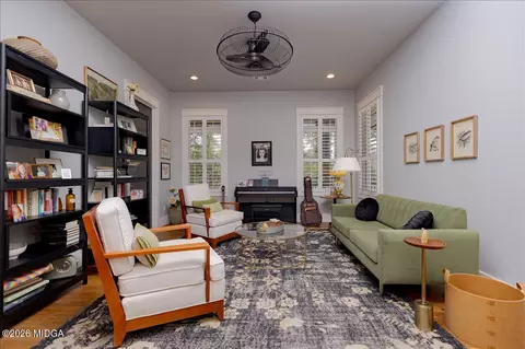 Living - 1031 Cherokee Rd, Perry, GA 31069 photo 1 of 5