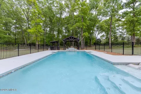 Exterior - 1031 Cherokee Rd, Perry, GA 31069 photo 19 of 28