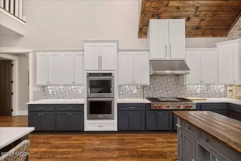Kitchen - 1031 Cherokee Rd, Perry, GA 31069 photo 13 of 29