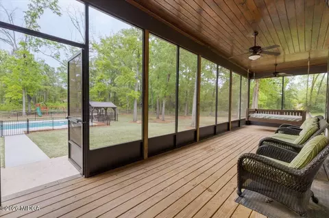 Exterior - 1031 Cherokee Rd, Perry, GA 31069 photo 12 of 28