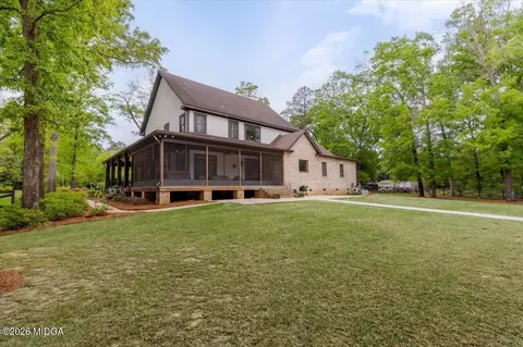 Exterior - 1031 Cherokee Rd, Perry, GA 31069 photo 24 of 28